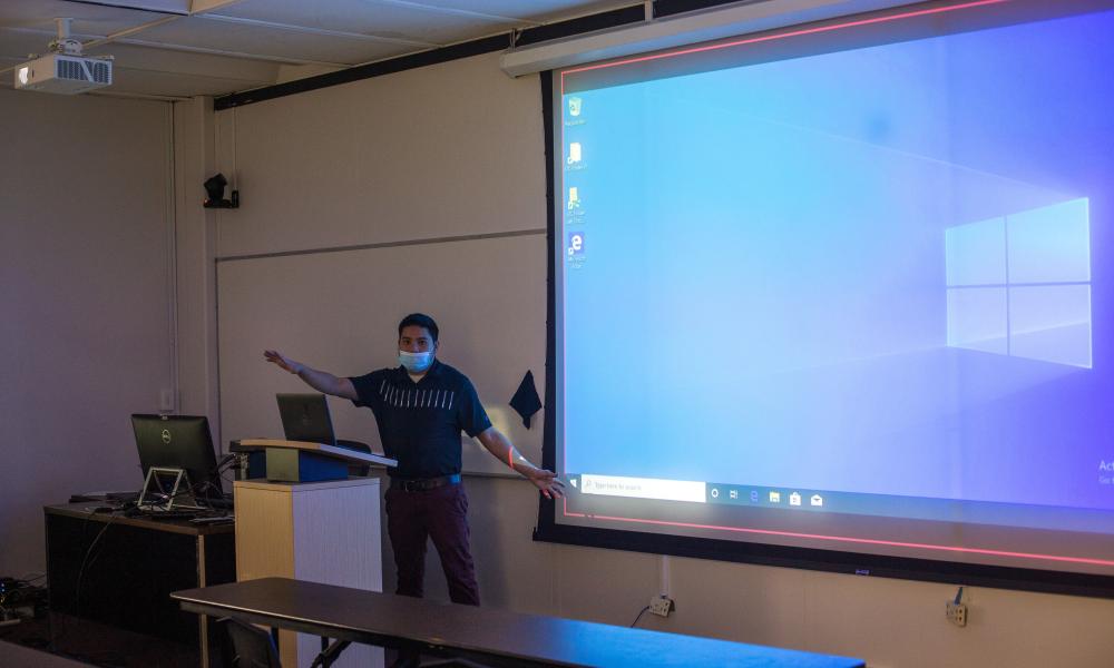 Demonstration of Synchronous Lecture Hall