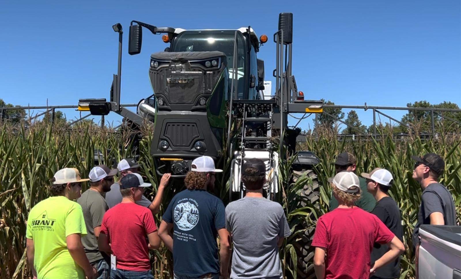 Ag-students-machine